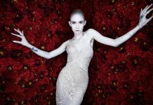 Grimes współpracuje z firmą Roli
