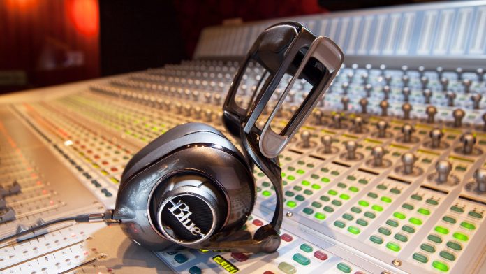 blue-mix-fi