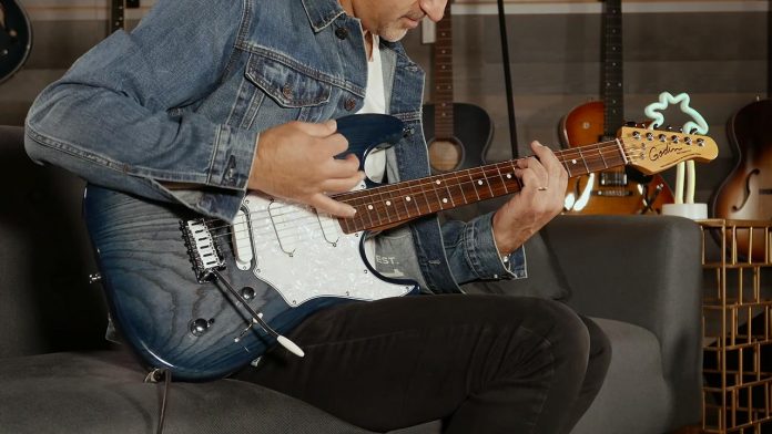 Godin_RG-3_Indigo_Burst_uptone