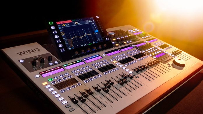behringer-wing_top