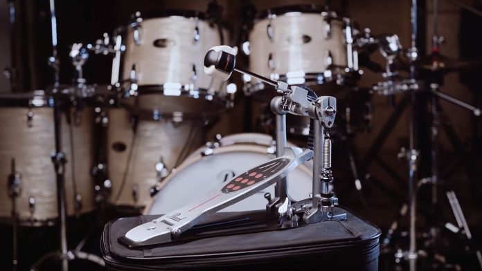 pearl-eliminator-redline-top