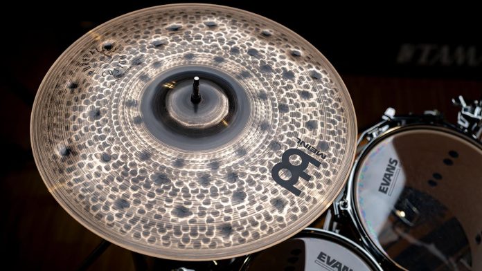 Meinl-Pure-Alloy-Custom-Extra-Thin-Hammered-Crash-16