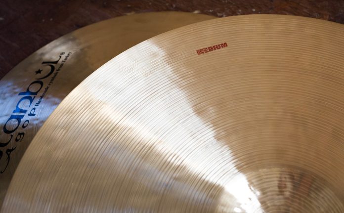 Istanbul Agop 30th Anniversary Medium