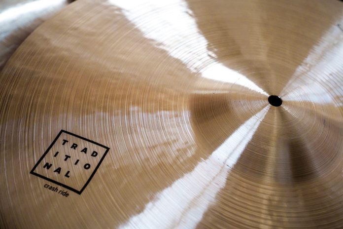 Istanbul Agop Traditional Crash Ride