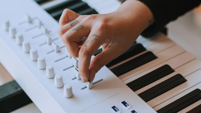 Arturia-KeyLab-Essential-88-mk3