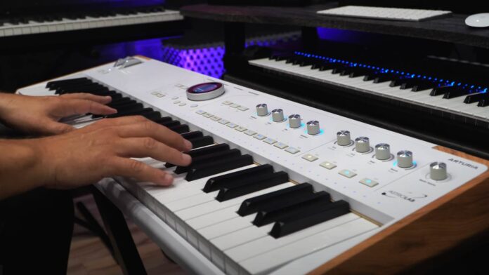 Arturia-AstroLab_Artur-Sekura