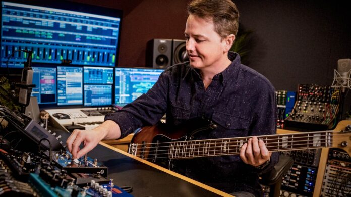 Jason-Graves_moog_uptone