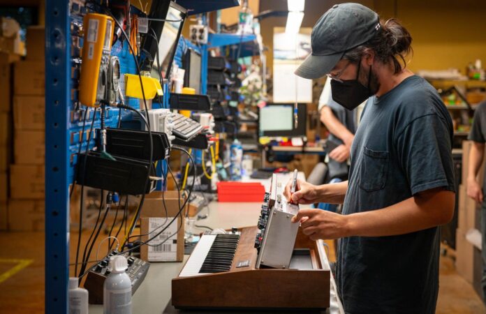 Jason-Graves_moog_uptone