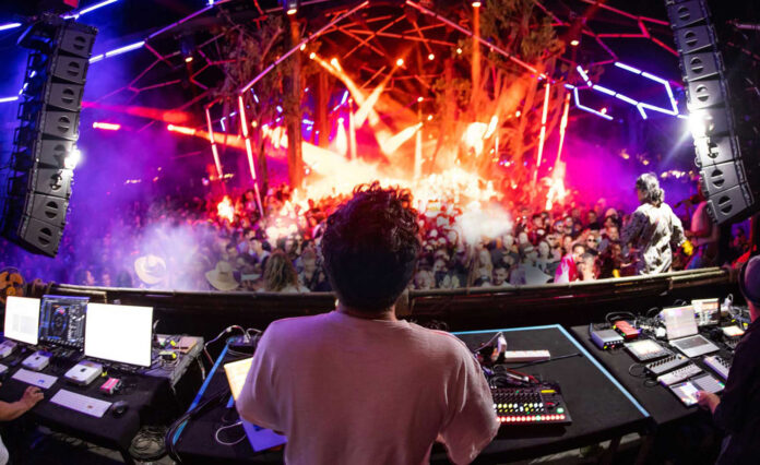L-Acoustics-DJ