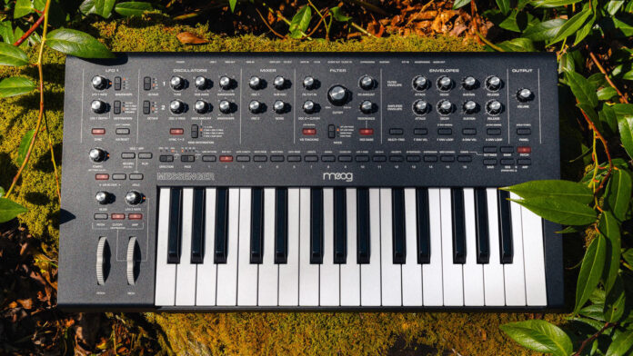 Moog Messenger