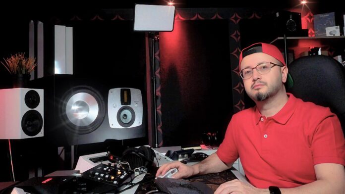Emrah-Celik-EVE-Audio-SC3012_uptone