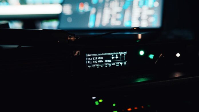 Dragonfly 2025 Sennheiser Spectera_uptone