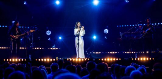 Katie Melua w Gdyni z systemem L-Acoustics L2