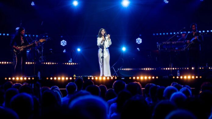Katie Melua w Gdyni z systemem L-Acoustics L2