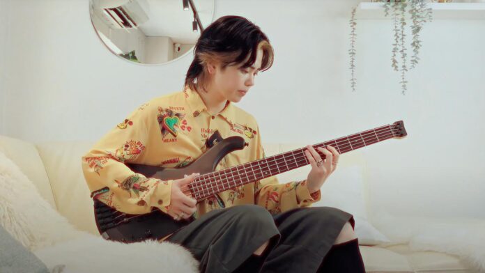 Ibanez-EHB605