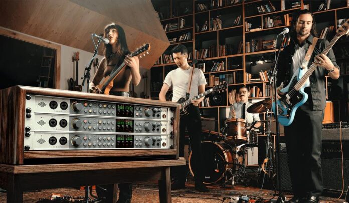 Universal-Audio-Volt-876_uptone