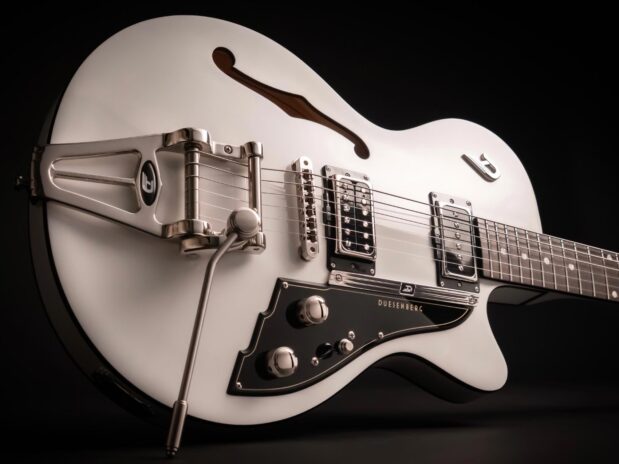 New-Sapphire-Deluxe-Tremola New-Sapphire-Deluxe-Tremola