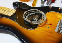 Kiedy wymienić struny w gitarze? 5 wyraźnych sygnałów wymiana-strun_uptone