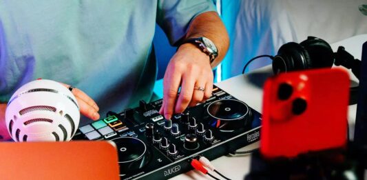 Hercules DJControl Inpulse 200 MK3