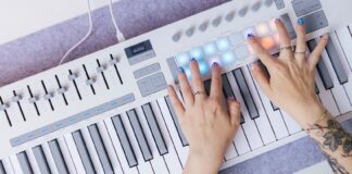 Nie każdy potrzebuje 88 klawiszy. Dlaczego Launchkey 61 jest dziś tak popularnym wyborem? Novation Launchkey 61 MK4 White