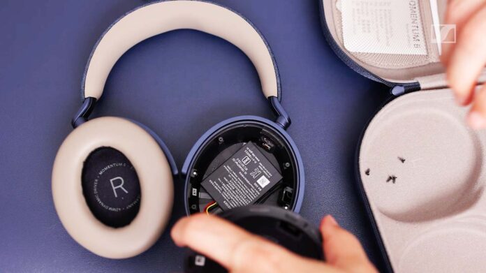 Sennheiser-MOMENTUM-5-Wireless_Battery