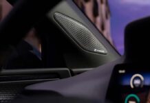 Nowa CUPRA Raval z systemem Sennheisera. Audio coraz ważniejsze w samochodach Sennheiser_CUPRA-Raval_uptone