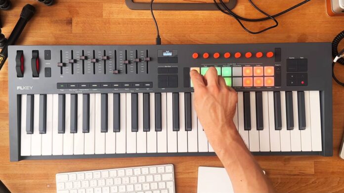novation-flkey-2-49_uptone novation-flkey-2-49
