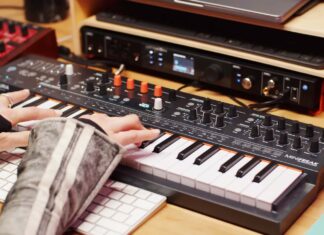 Arturia MiniFreak 5.0
