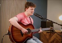 17 lat i własny utwór w studiu Faith Guitars. Joseph Davis gra „Last Train to the Coast” Faith-Guitars-Studio-Sessions-Joseph-Davis-Last-Train-to-the-Coast_uptone