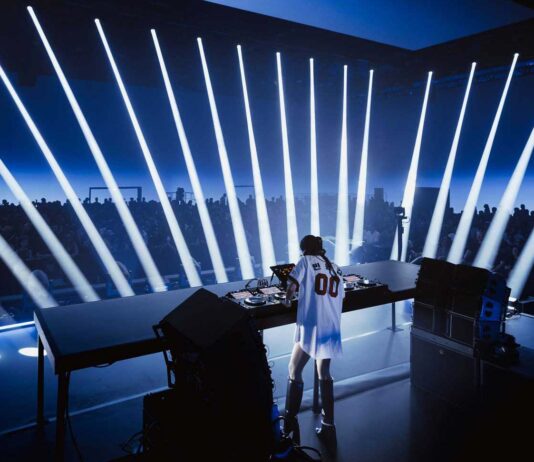 L-Acoustics pokaże w Łodzi, co jest „po stereo”. Audio Plus szykuje dwa dni prezentacji na Soundedit L-Acoustics_DJ_Audio-Plus-Soundedit-2026_uptone