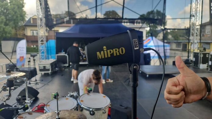 Nadmiar-Band-MIPRO-MI-58_uptone
