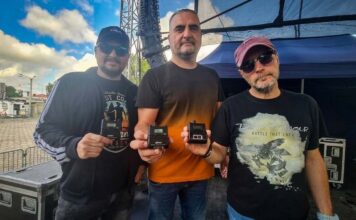 Nadmiar przechodzi na odsłuch bezprzewodowy. Zespół wybrał MIPRO MI-58 Nadmiar-Band-MIPRO-MI-58_uptone