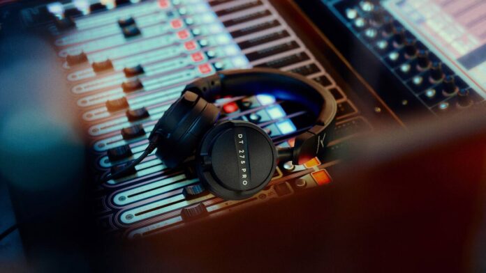 beyerdynamic-DT-275-PRO_uptone beyerdynamic-DT-275-PRO_uptone
