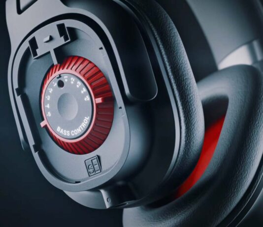 sE wchodzi w słuchawki. KLS 150 pozwalają mechanicznie regulować bas o +/-5 dB KLS-150
