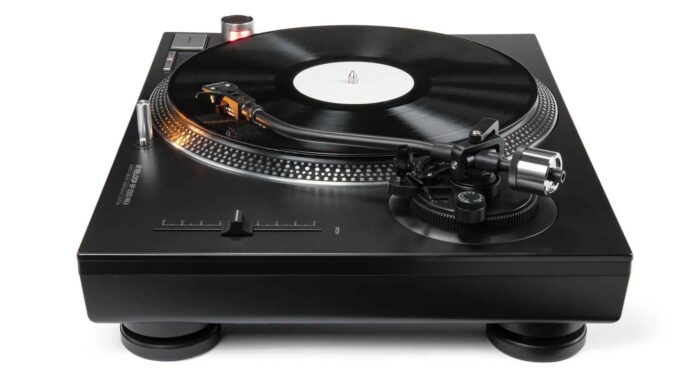 Reloop RP-2000 MK4 Reloop RP-2000 MK4